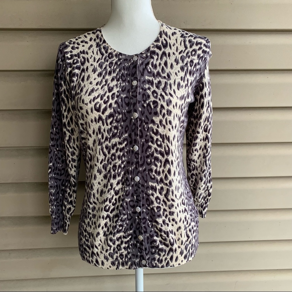 •Joseph A.• Gray/Black Animal Pattern Cardigan Sweater - Size Medium - Picture 1 of 9
